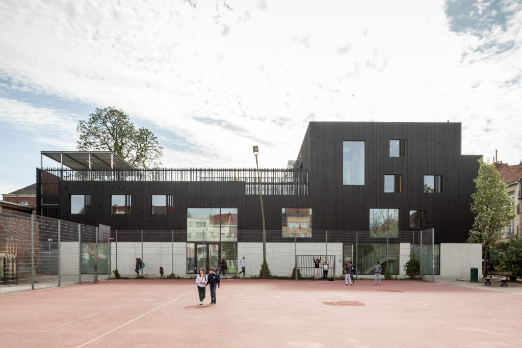 Bonneviepark en Polyvalent gebouw Bonnevie, PTArchitecten, (Foto: Tim Van de Velde)